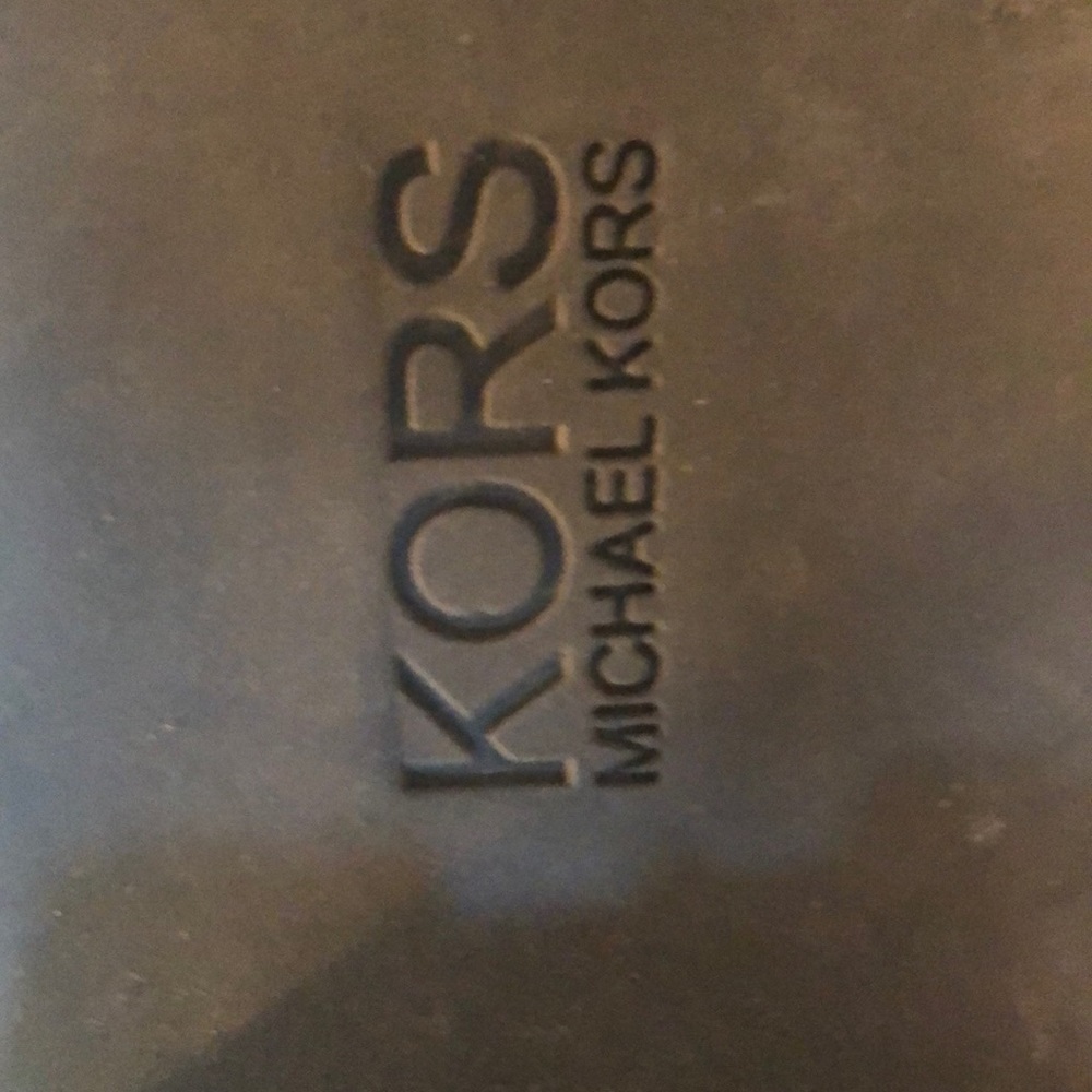 Michael Kors Light Brown Knee High Suede Boots With Small Heel Side Zip Size 6.5 - Picture 4 of 12